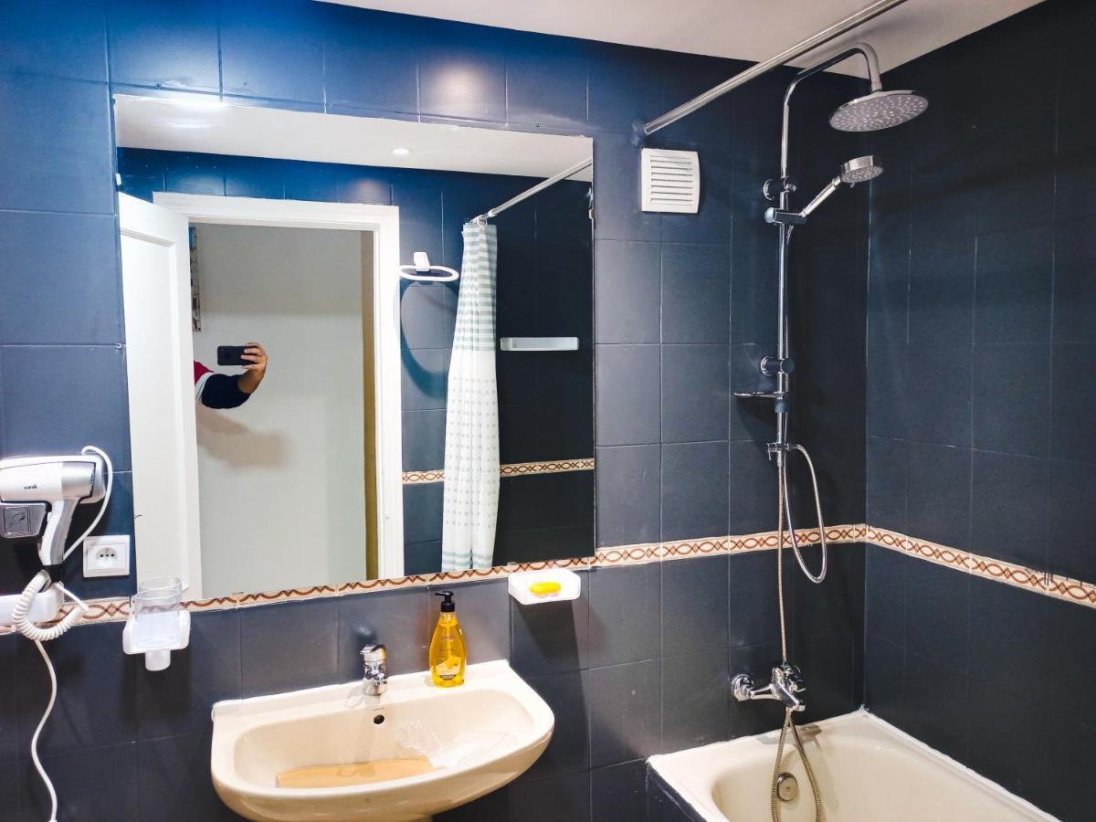 Nouveau Appartement Au Centre Ville En Face Hilton Tanger Exterior foto